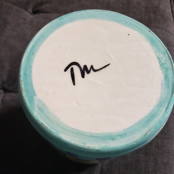 Art Pottery Large Canister With Whimsical Cat Lid signed on base - Picture 13 of 15